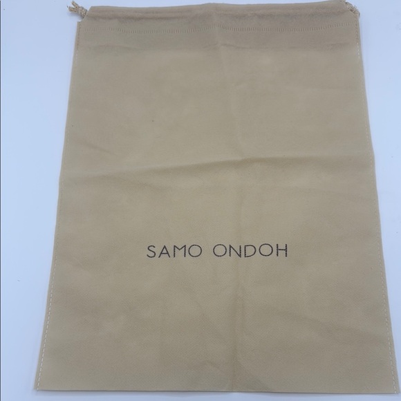 Tan Minimalist Storage Pouch by - Picture 1 of 9